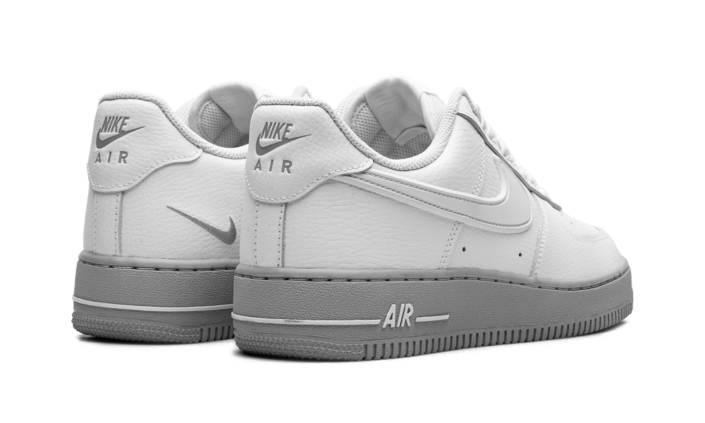 Air Force 1 07 "White Light Smoke Grey" HV6418 100