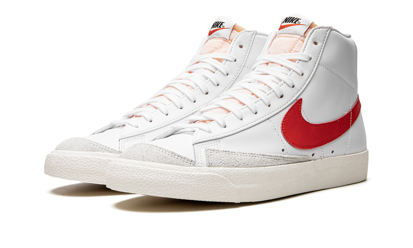 Blazer Mid '77 Vintage "Mismatched Swoosh Blue - Red" BQ6806 117