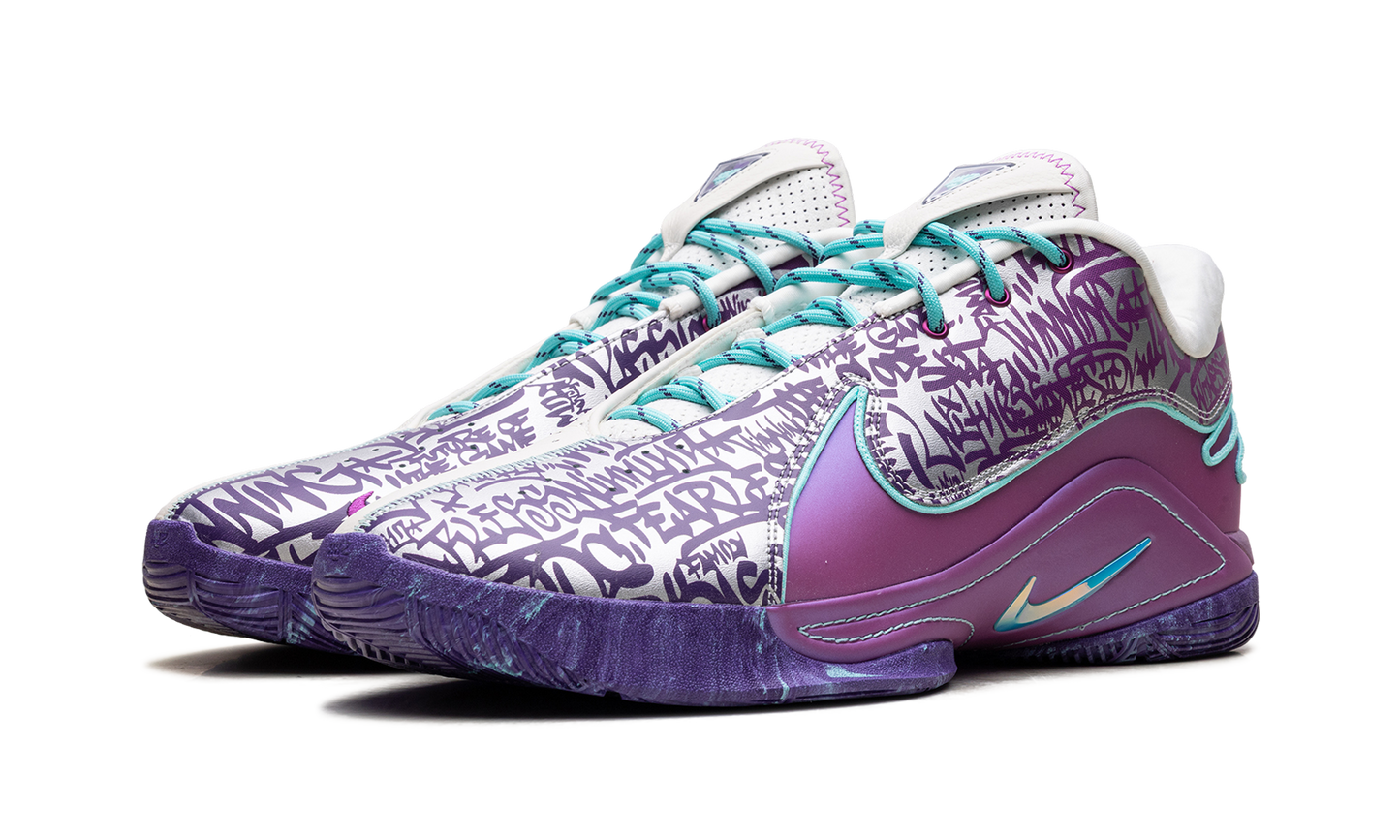 LeBron 22 "Frozen Grapes" HV8454 001