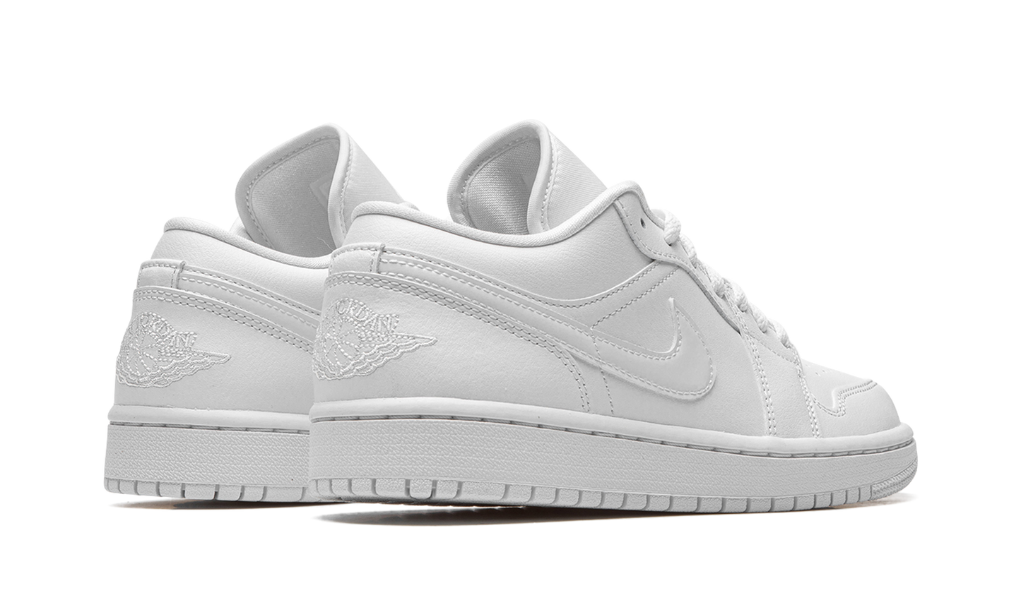 AIR JORDAN 1 Low WMNS "Triple White" DV0990 111