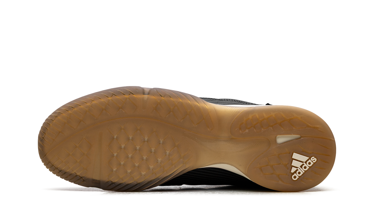 Predator Sala Kith "Kith Black Gum" KI0570